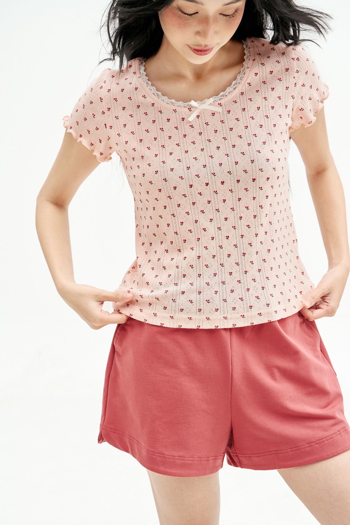Bộ mặc nhà áo thun quần short hồng hoạ tiết cherry
