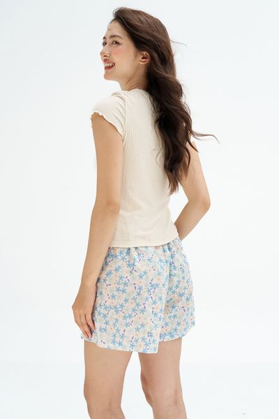 Bộ mặc nhà áo thun kem quần shorts hoa nhí xanh blue