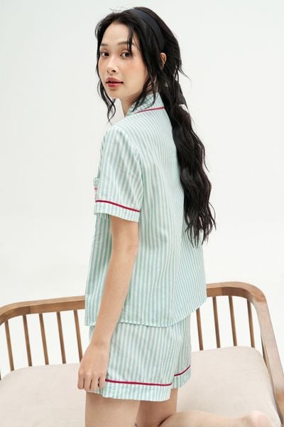 Bộ pyjamas cộc thô lụa sọc xanh phối line hồng