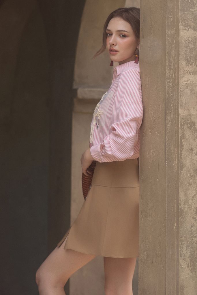 Chân váy mini A khaki mềm nâu be vạt chéo