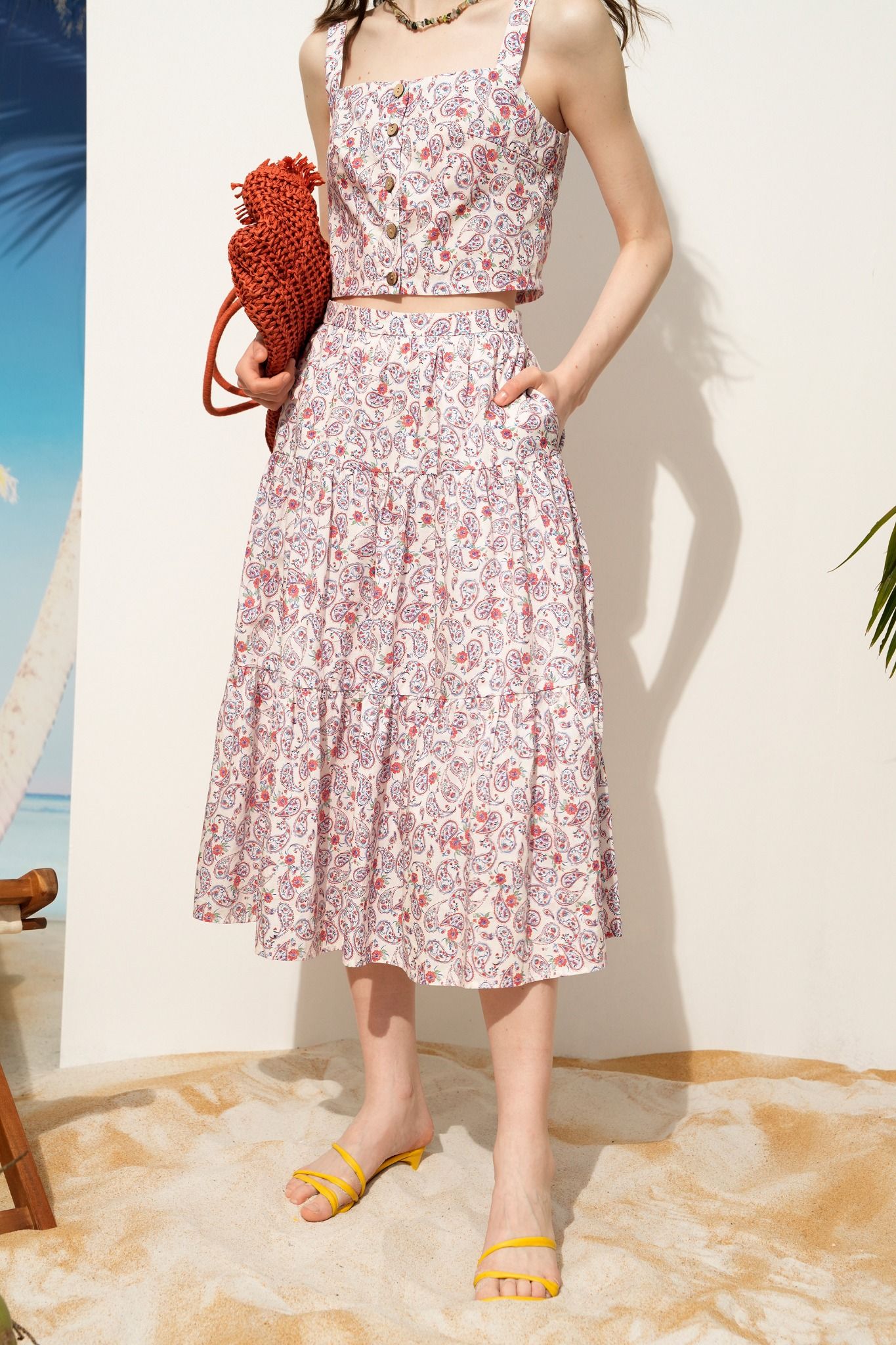 Chân váy midi nối tầng paisley hồng