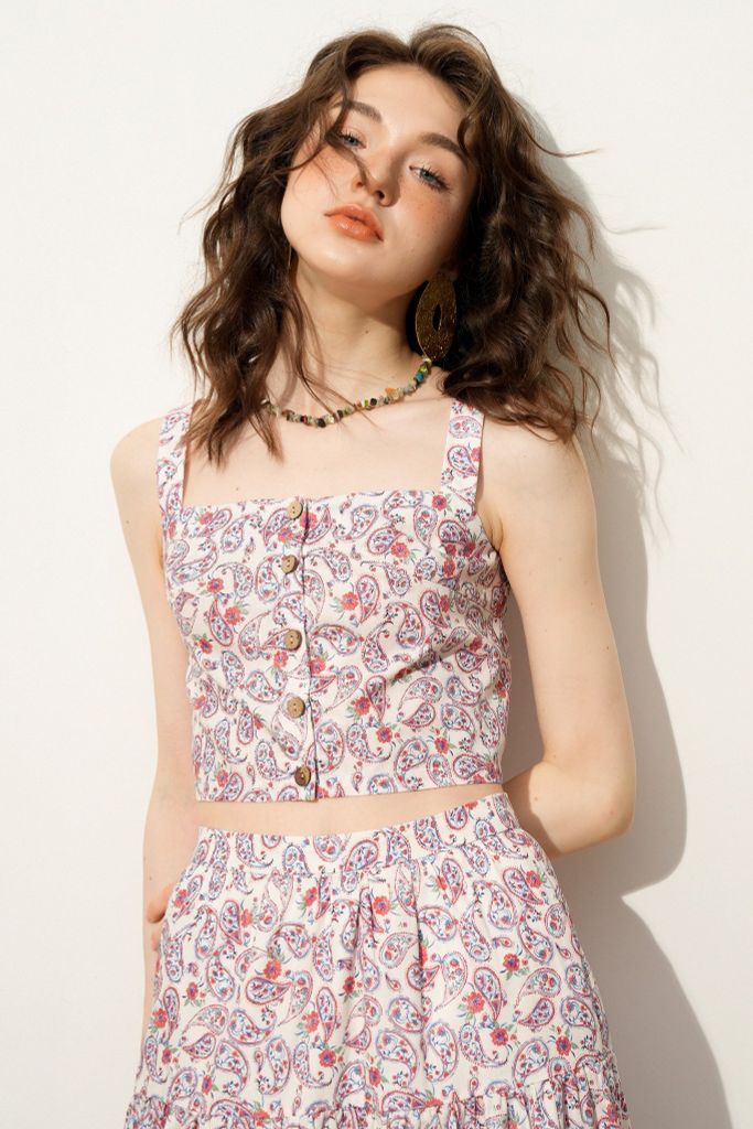 Áo crop hàng khuy paisley hồng