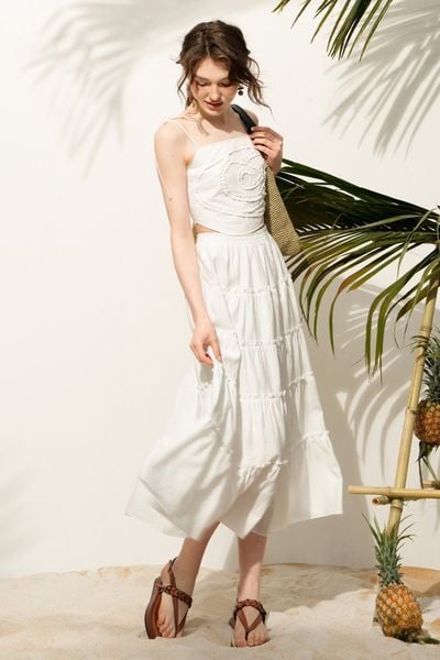 Chân váy maxi trắng nối tầng