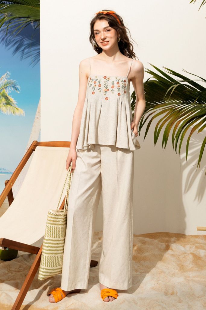 Áo Top 2 dây xếp ly thêu hoa dây