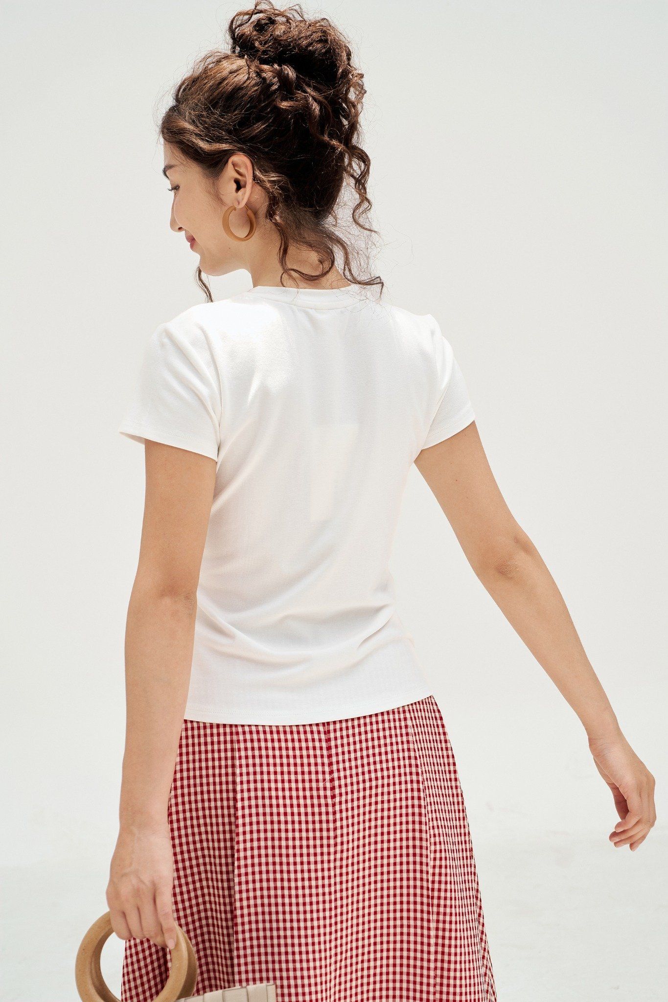 T-shirt ôm basic trắng