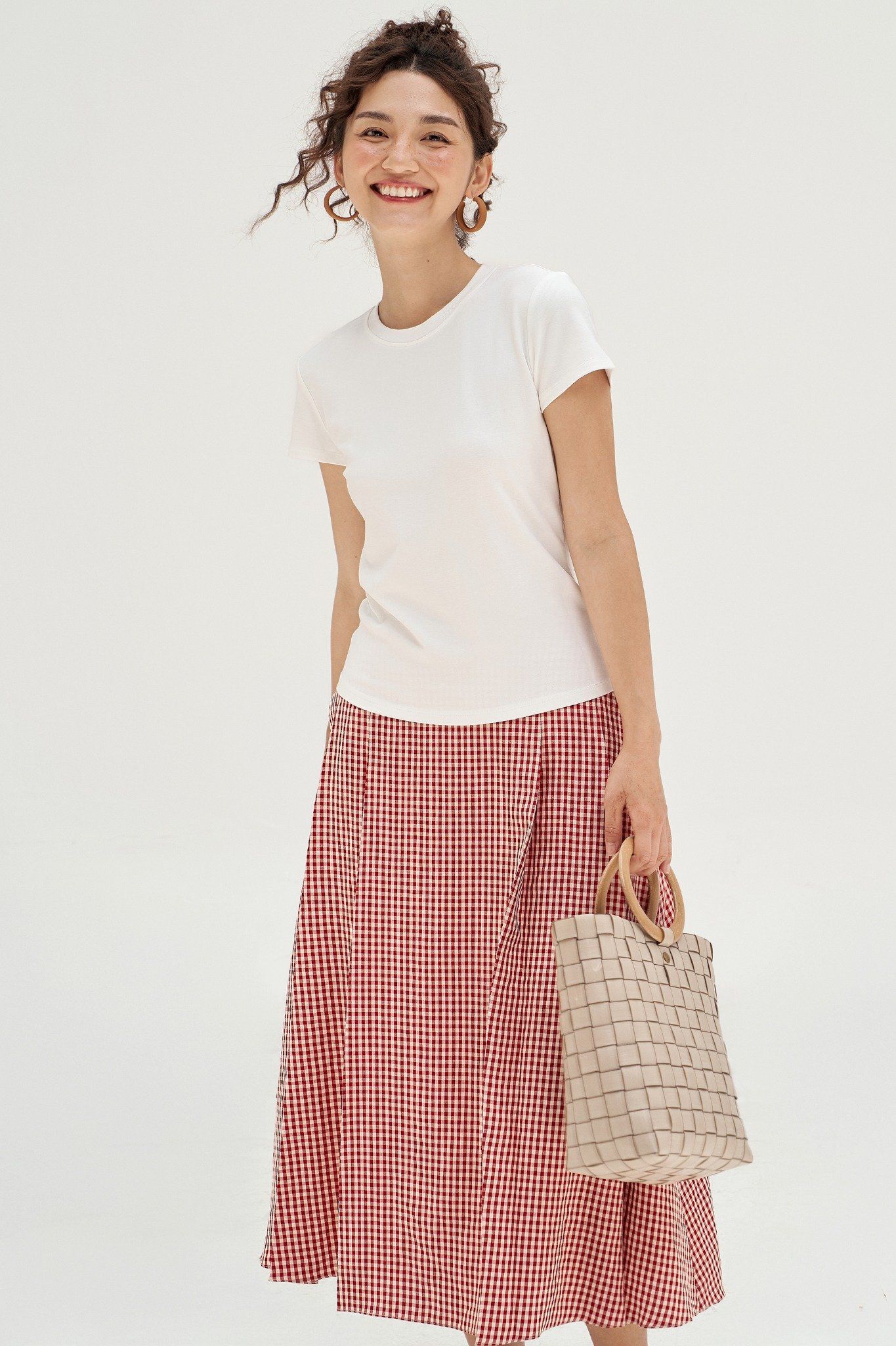 T-shirt ôm basic trắng