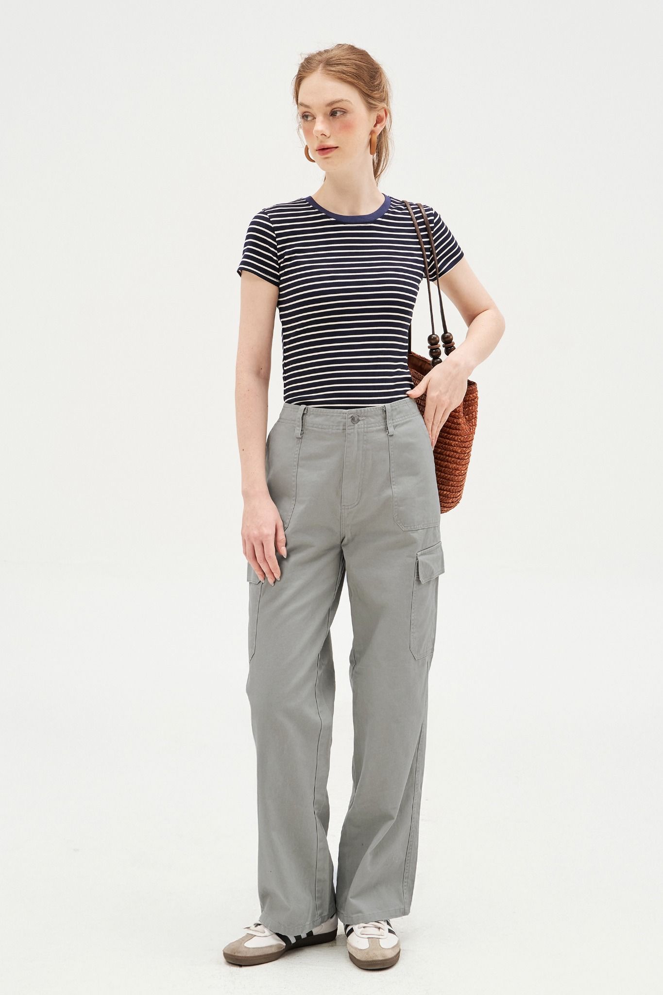 T-shirt ôm basic navi kẻ trắng