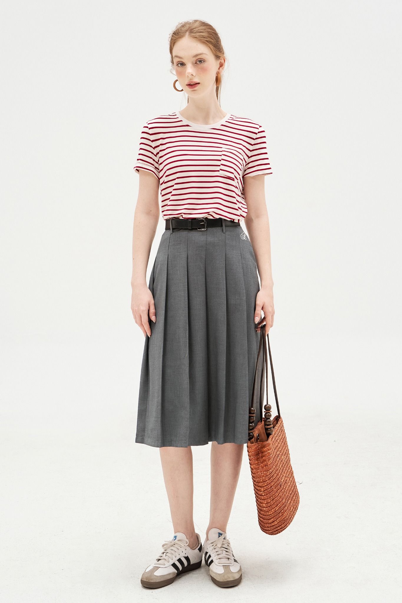 T-shirt basic túi ốp kẻ đỏ