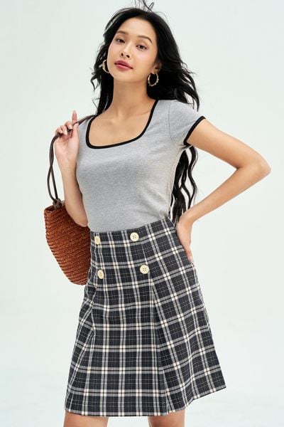Baby Tee tàn cổ vuông viền đen