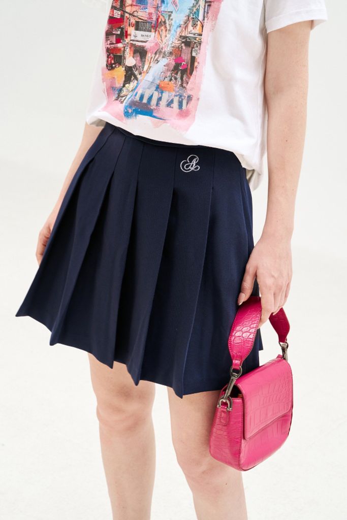 Chân váy midi tuytsy navy xếp ly thêu cạp