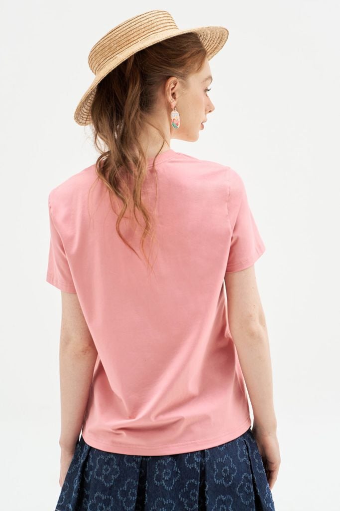 T-shirt hồng in Saigon