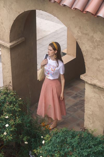 Chân váy midi karo nhí đỏ xếp ly