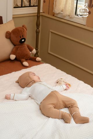  Bộ dài tay cúc giữa La Pomme lá cổ cách điệu 