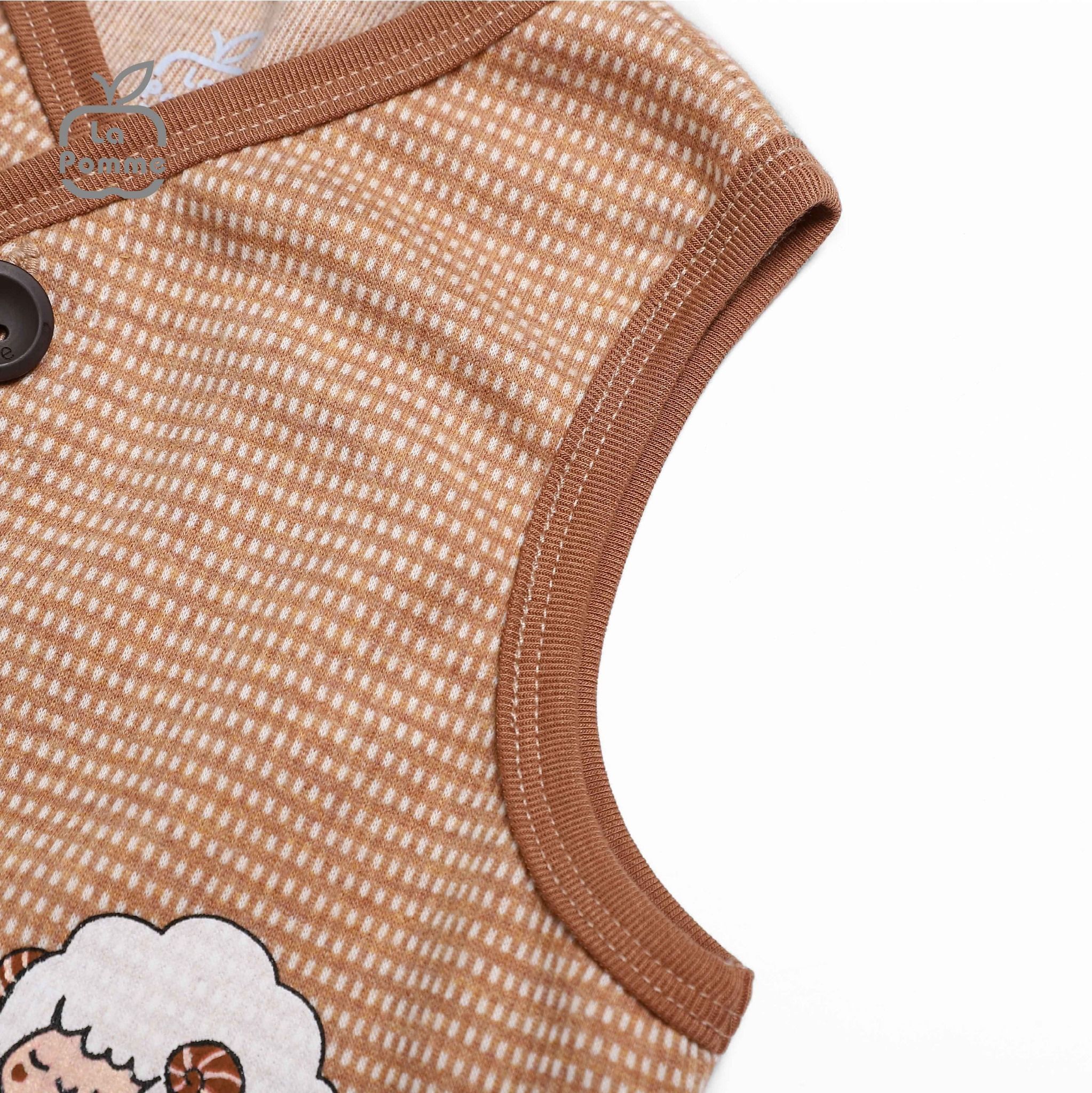  T021 Áo Gile Caro viền màu La Pomme - Nâu 