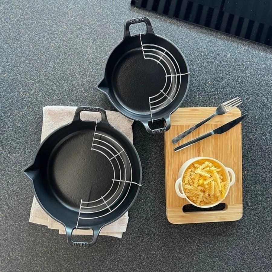 Chảo gang mỏ chim chống dính men gốm Oceno - kèm vỉ gác inox