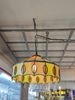Đèn treo tiffany cổ điển màu xanh vàng nhẹ nhàng.
