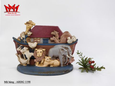  Chặn cửa Noah's Ark cổ điển nặng và rất bền. Nó được làm bằng gang. 
