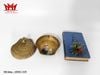 Dĩa trưng bày trang trí đựng bánh kẹo hình vỏ sò được làm bằng đồng.
