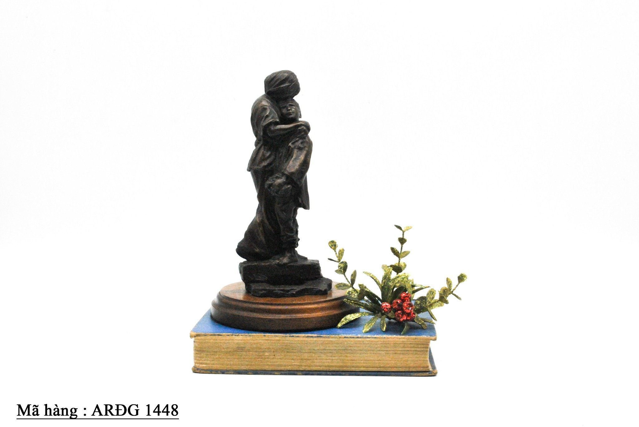 Tượng đồng xưa 