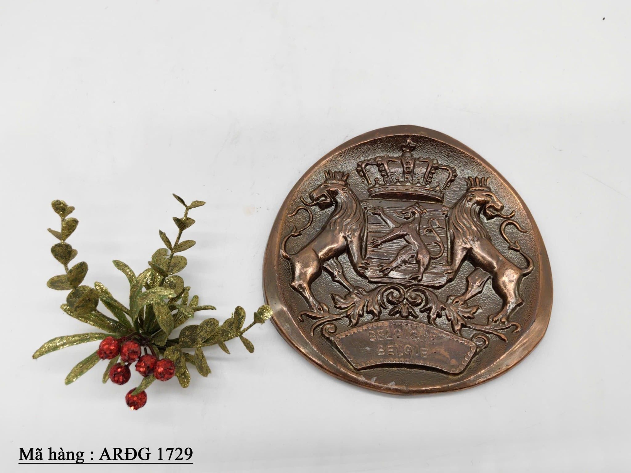 Tấm ốp tường bằng kim loại cổ điển Grand Duche De Luxembourg.