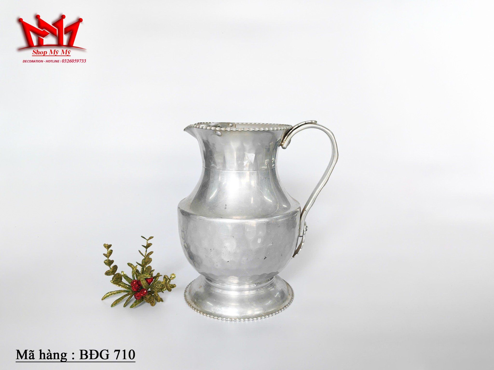 Bình nước bằng nhôm cổ điển