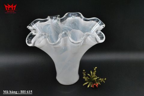  Bình hoa thủy tinh MURANO cổ điển của Ý. 