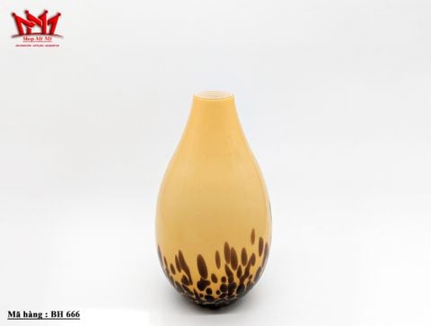  Chiếc bình hoa thủy tinh thân bầu miệng nhỏ, họa tiết đẹp 