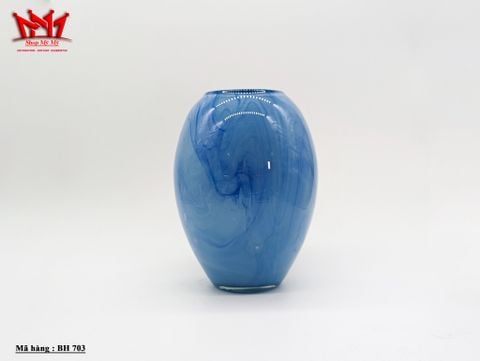  Bình hoa thủy tinh màu xanh lục cổ điển được sản xuất ở Châu Âu 