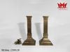 Cặp chân nến bằng đồng có đế vuông, dày và nặng của Ấn Độ.