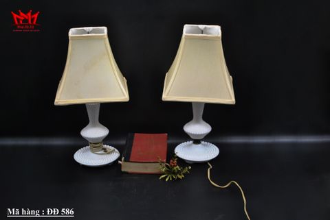  Cặp đèn ngủ Fenton của Mỹ 