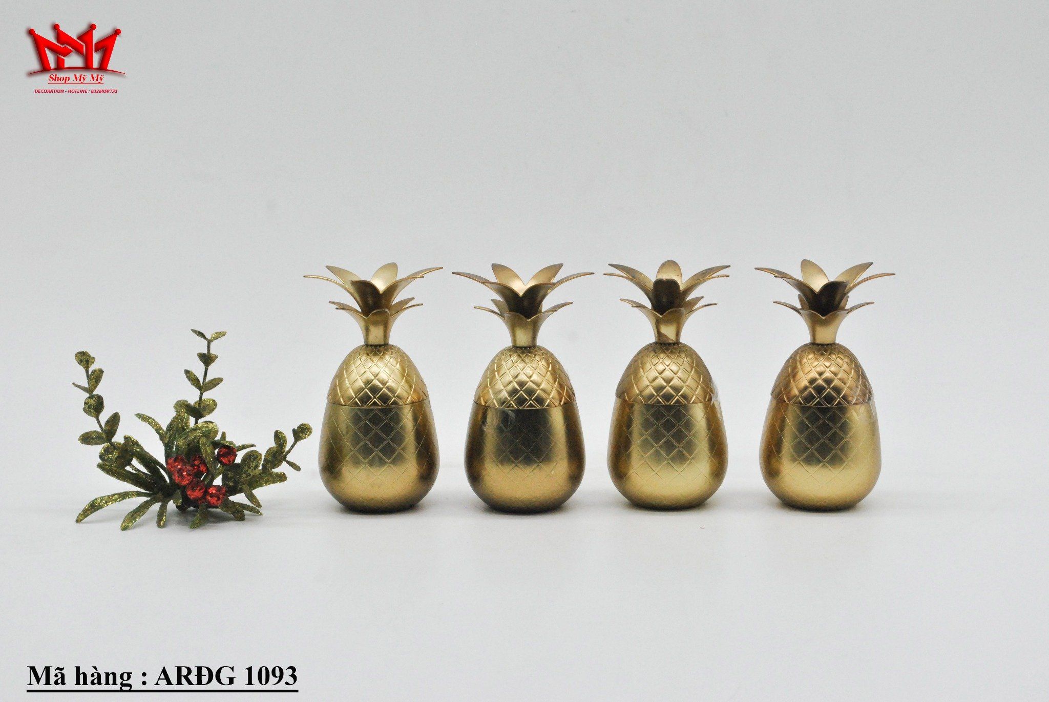 Cặp bình cocktail size nhỏ hình trái dứa Gold Pineapple.