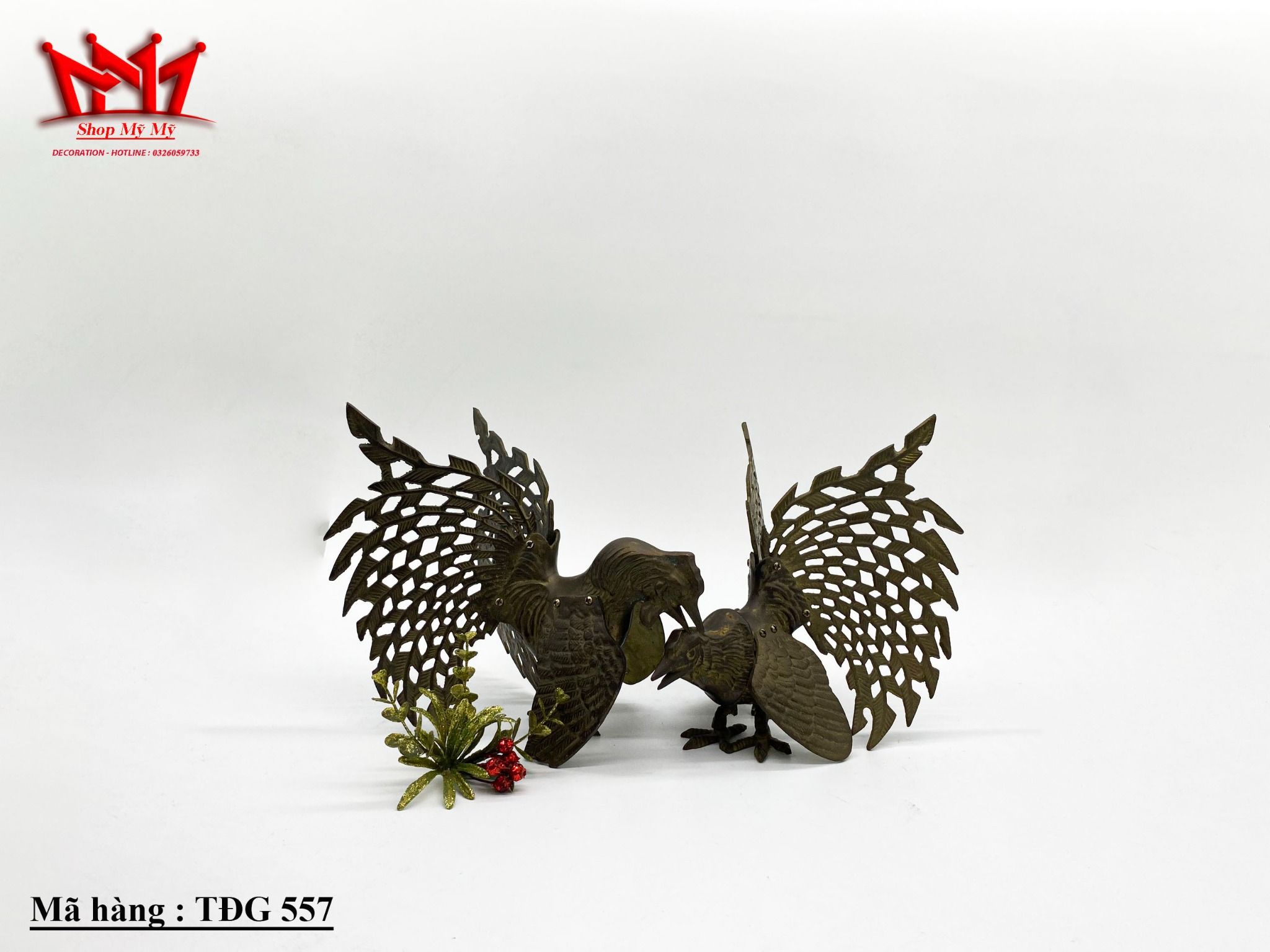 Cặp gà chọi bằng đồng