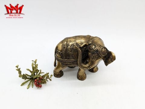  Tượng voi trang trí chạm khắc bằng đồng của Ấn Độ. 