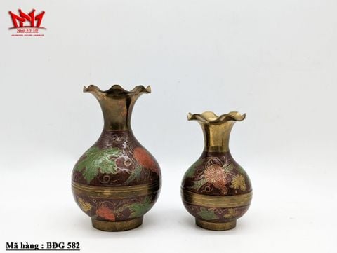  Cặp Bình đồng miệng hình lượn sóng 
