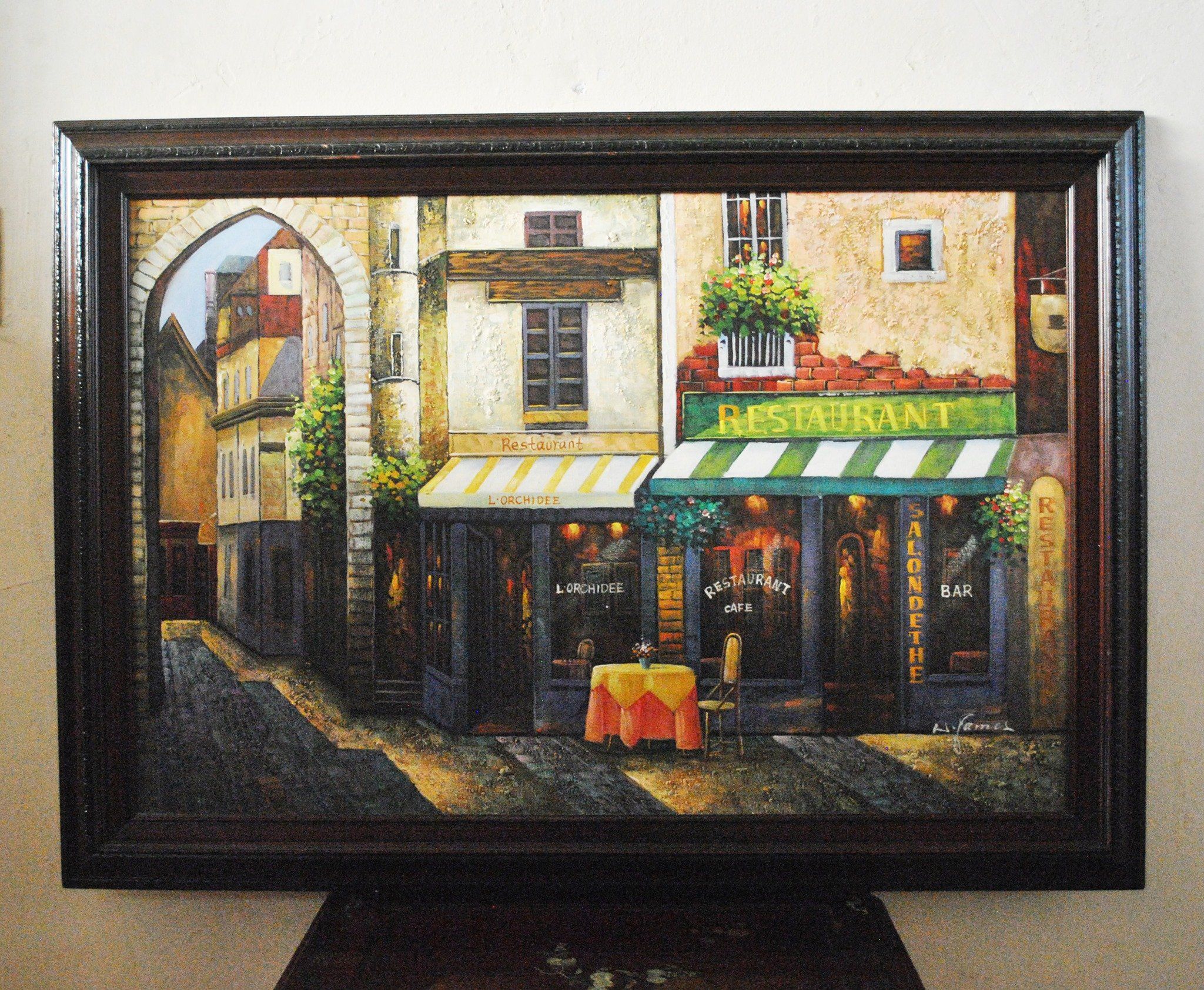 Bức tranh khung cảnh  một gốc đường Châu Âu , có chữ ký của tác giả ( TR 181)