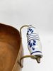 Xô đựng tro than bằng đồng cổ điển có tay cầm bằng sứ Delft Blue của Ireland