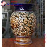 Lọ hoa khắc nổi dáng vò men vàng