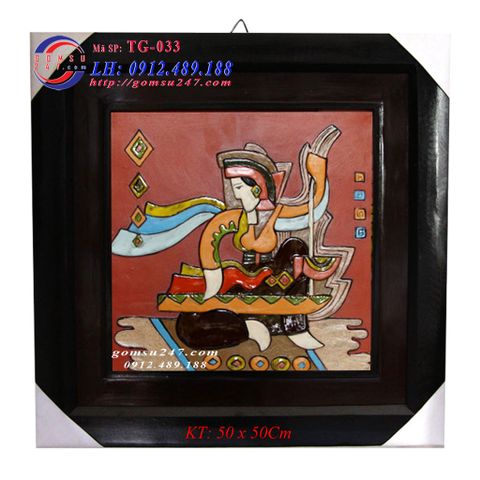 Tranh gốm sứ Bát Tràng cảnh đàn bầu - Kích thước tranh 50x50 Cm