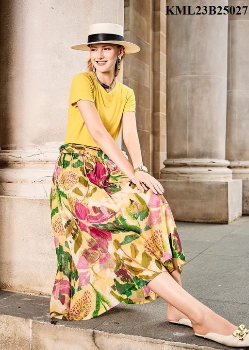 Chân váy KML23B25027