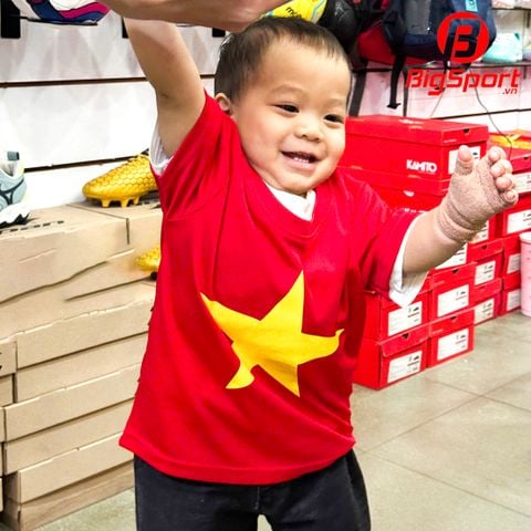 Áo đỏ sao vàng trẻ em thun lạnh
