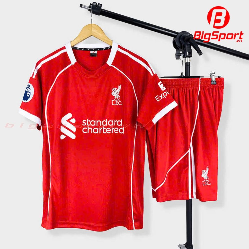 Áo đá bóng Liverpool mùa giải 2025 - 2026