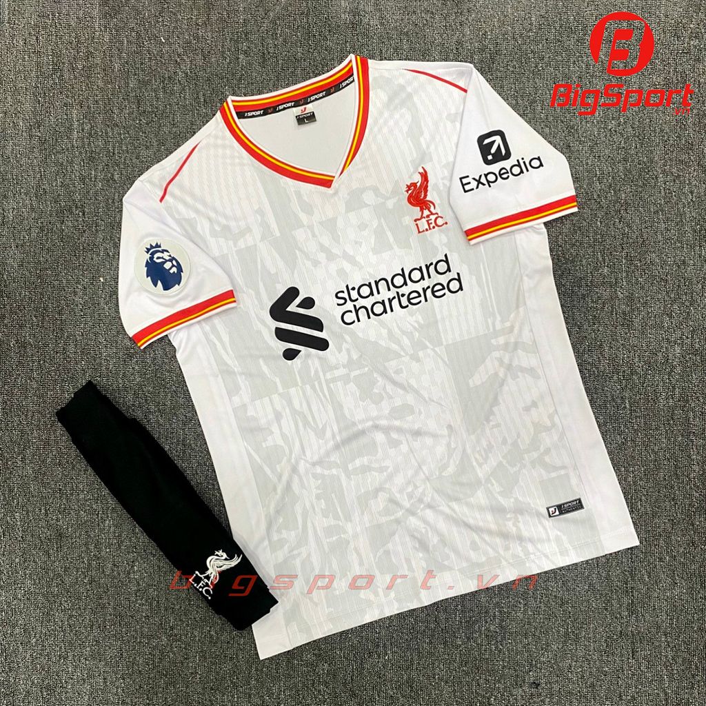 Áo đá bóng Liverpool sân nhà mùa giải 2024 - 2025