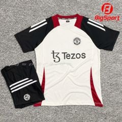 Áo đá bóng training Manchester United mùa giải 2025 - 2026