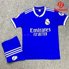 Áo đá bóng Real Madrid mùa giải 2025 - 2026 màu xanh bích