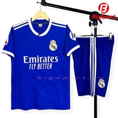 Áo đá bóng Real Madrid mùa giải 2025 - 2026 màu xanh bích