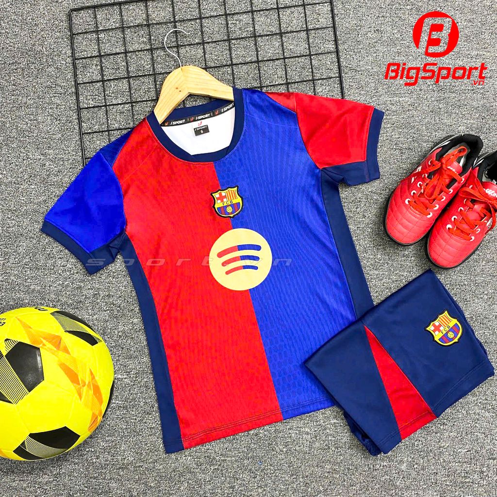 Áo đá bóng trẻ em Barcelona mùa giải 2024-2025