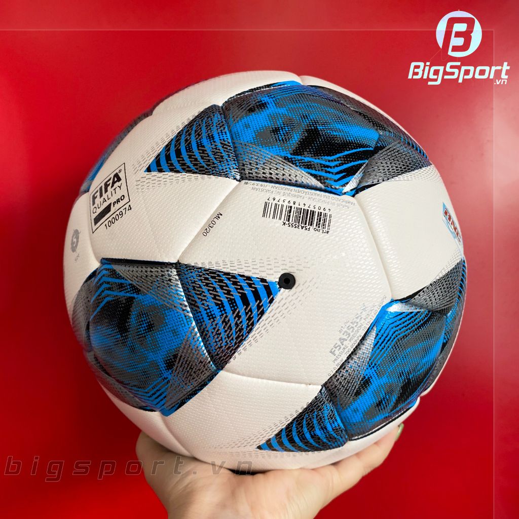 Quả bóng đá Molten F5A3555-K số 5 chính hãng