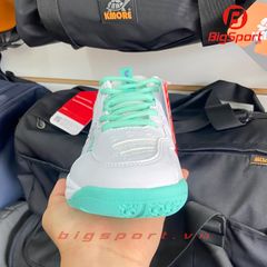 Giày cầu lông Kumpoo E301 màu tráng phối xanh ngọc