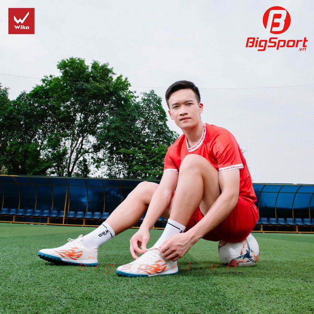 Giày đá bóng sân cỏ nhân tạo Wika HĐ14 Elite