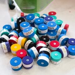 Quấn cán vợt cầu lông VS